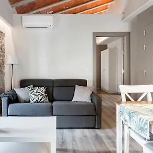  Apartamento Revitalized In Historical Building España
